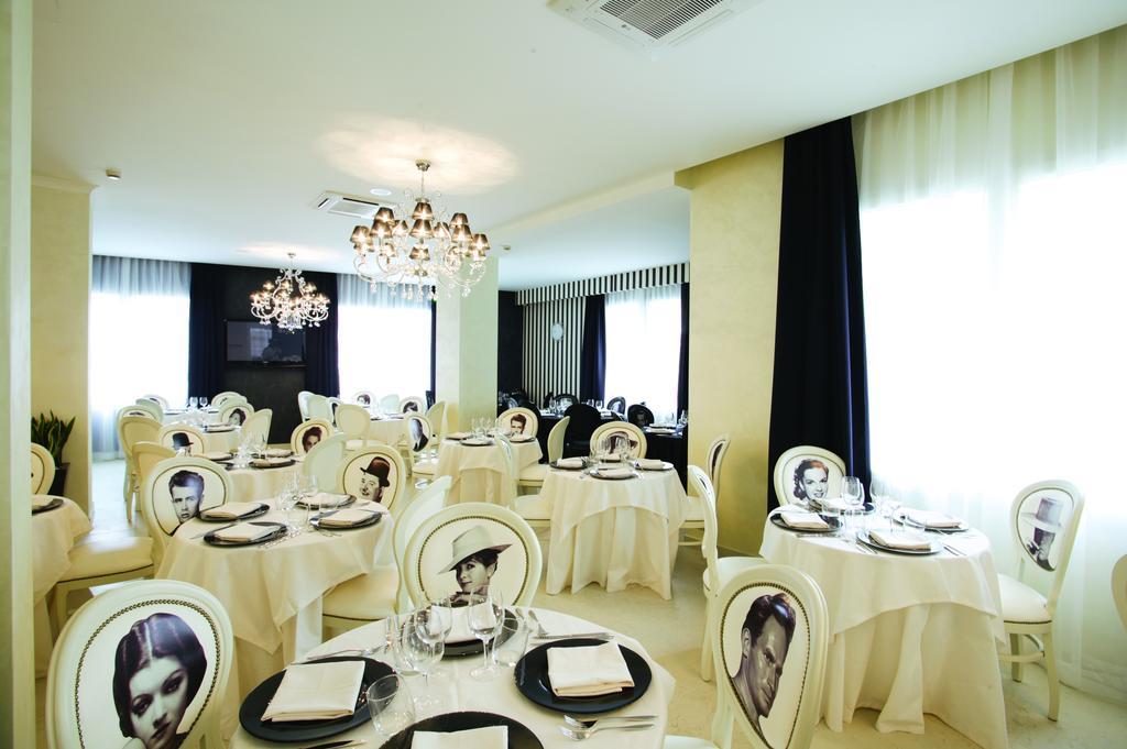 Hotel Le Cinéma Gatteo a Mare Extérieur photo